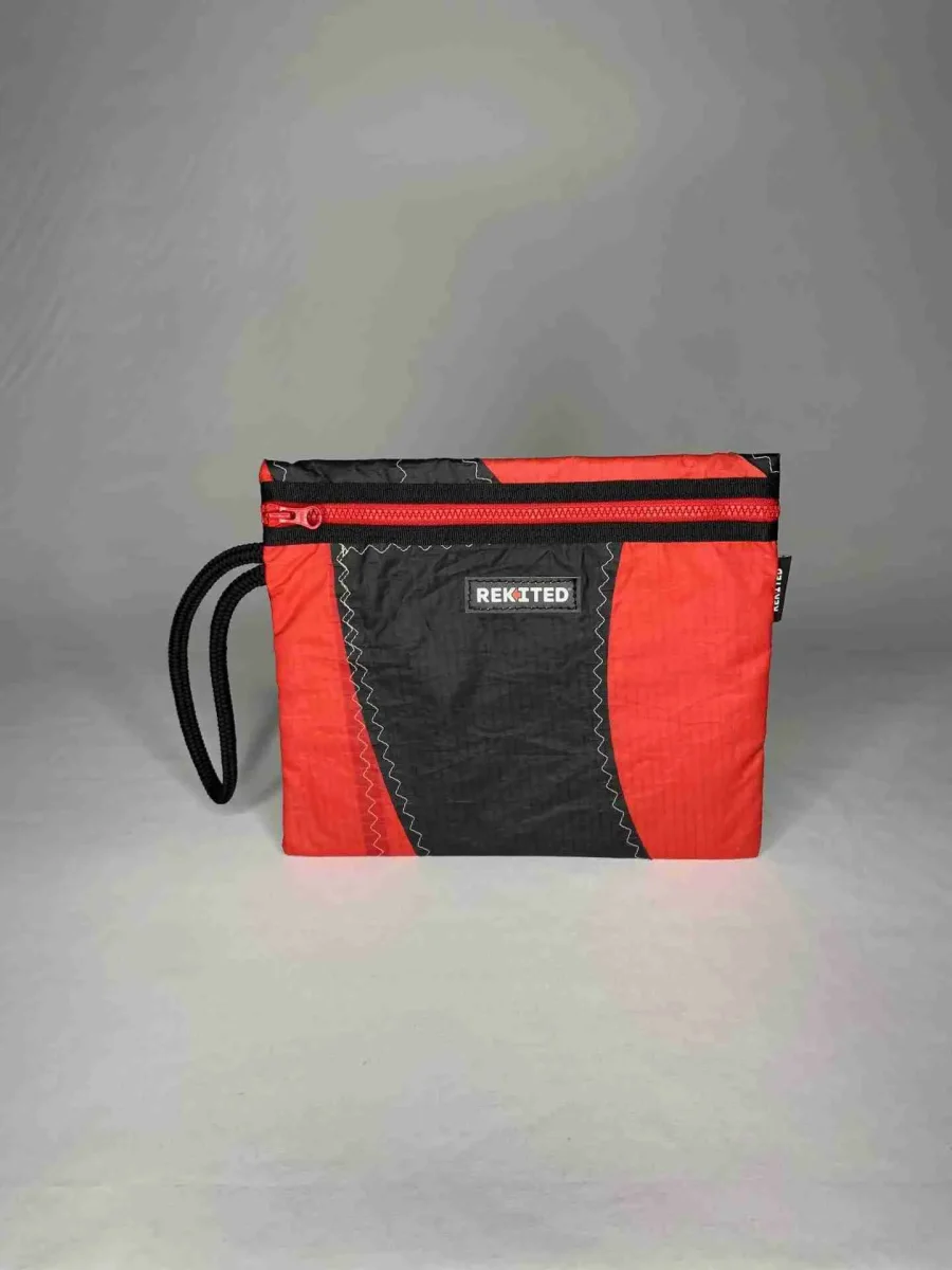 FRONT GRAB_ 7660 Astuccio portaoggetti da polso in vela da kite riciclata - immagine 2