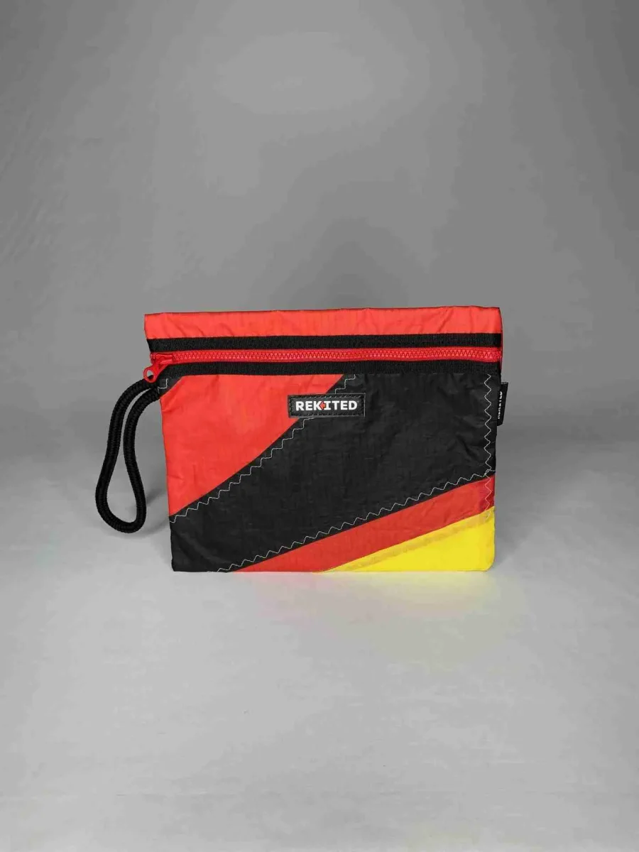 FRONT GRAB_ 7666 Astuccio portaoggetti da polso in vela da kite riciclata - immagine 2