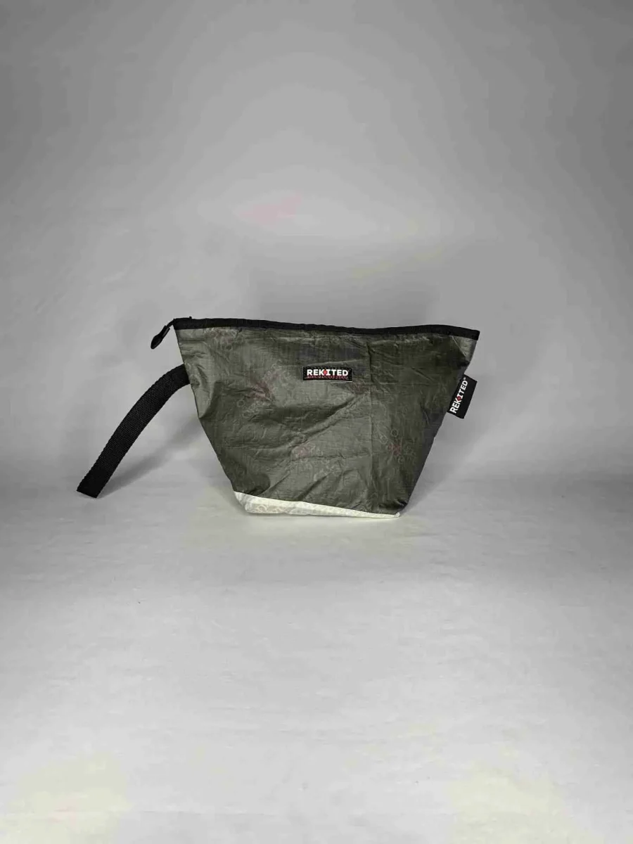 HANDLEPASS_7783 Pochette da polso in vela da kite riciclata - immagine 3