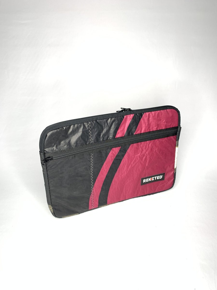 ONE FOOT 15_8485 Custodia notebook 15″ in vela da kite riciclata sostenibile - immagine 2