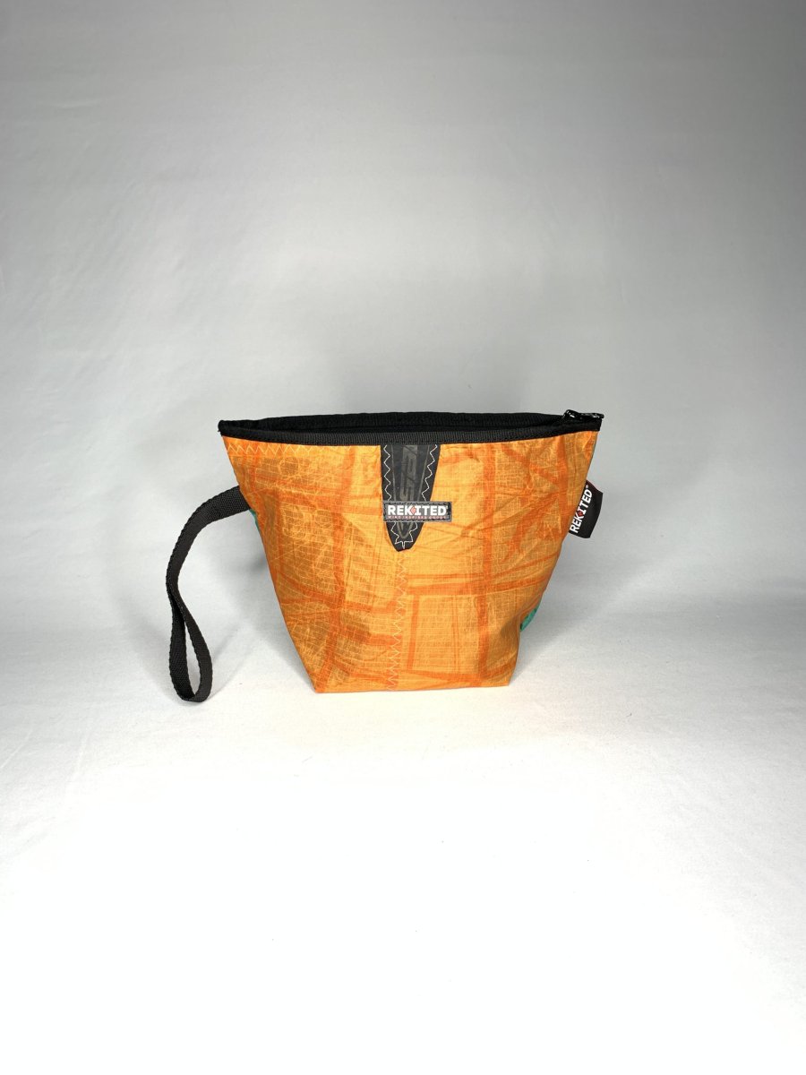 HANDLEPASS_8536 Pochette da polso in vela da kite riciclata - immagine 2