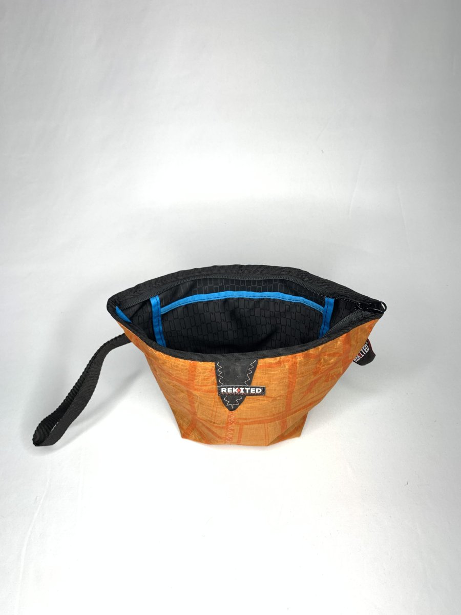 HANDLEPASS_8536 Pochette da polso in vela da kite riciclata - immagine 4