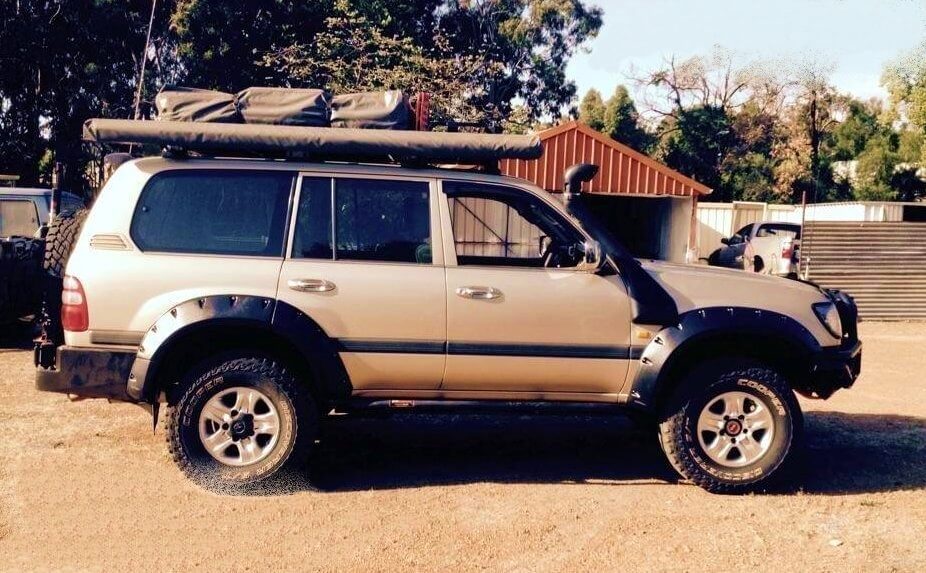 Parafanghini Supplementari Toyota Land Cruiser 100 - immagine 2