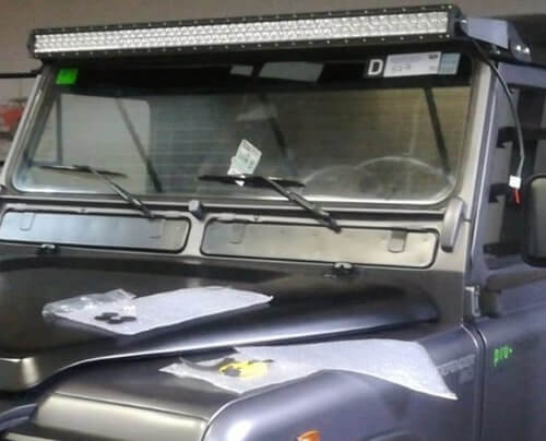 Staffe Barra Led Canalina – Land Rover Defender - immagine 3