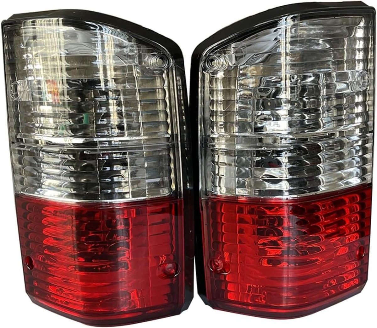 Fari Posteriori Nissan Patrol GR Y60 – Crystal - immagine 2