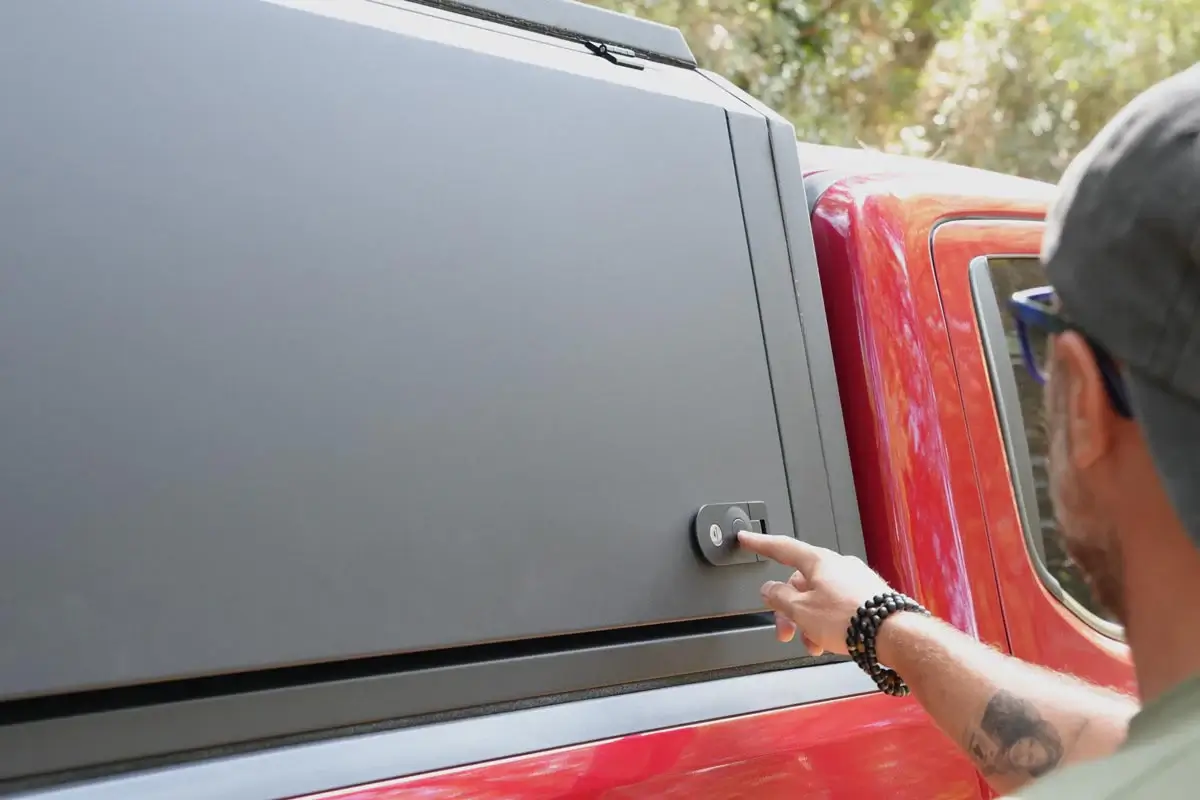 Hard Top in Acciaio Inox per Isuzu D-Max 2025 - immagine 4