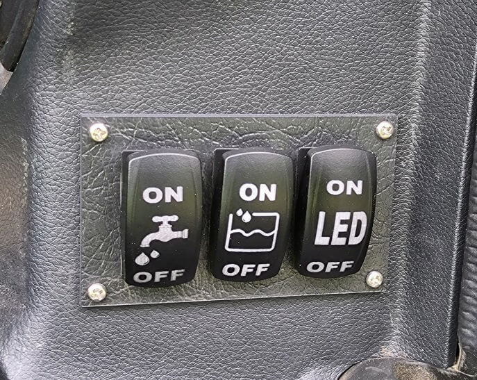 Serbatoio Acqua Con Kit Riscaldatore Jeep Wrangler JK 5 Porte - immagine 6